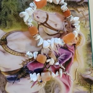 Peach aventurine and howlite semi precious stone necklace and earrings set ✨️